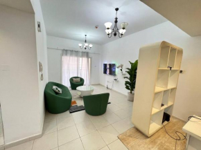 Lovely One bedroom with Pool and Gym, Dubai